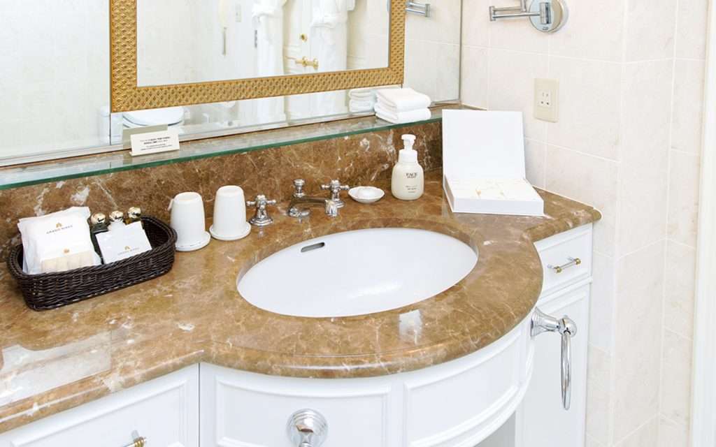 Hotel_M_wash-basin1240-775-1024x640画像