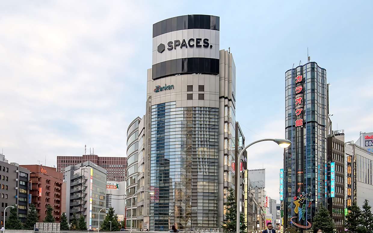 access_shinjuku1240-775